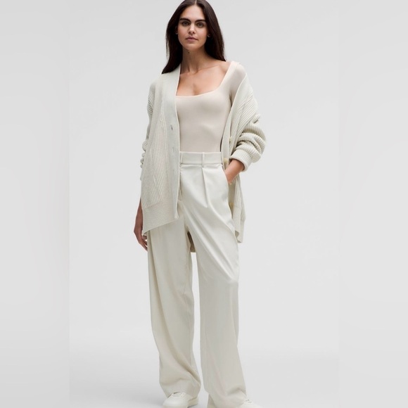 Lululemon Ultra Soft Shine Nulu Wundermost Square Neck Bodysuit Size L NWT - Picture 4 of 17